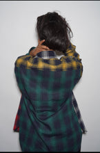 Load image into Gallery viewer, NETTA OVER SIZED PLAID TOP